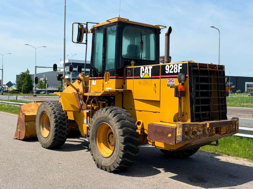 Caterpillar 928F Photo 3