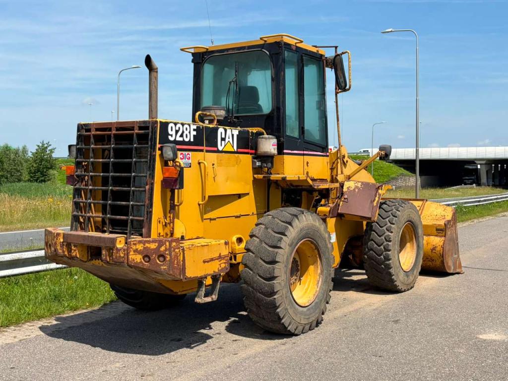 Caterpillar 928F Photo 5