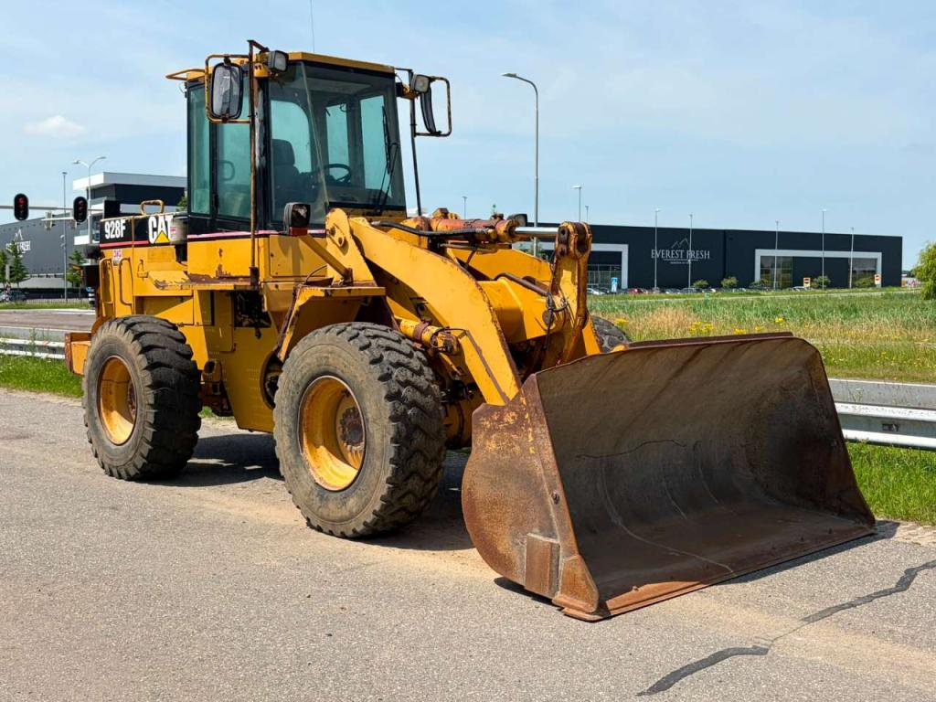 Caterpillar 928F Photo 7