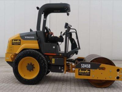 Volvo SD45B en vente par Bove Verhuur & Verkoop