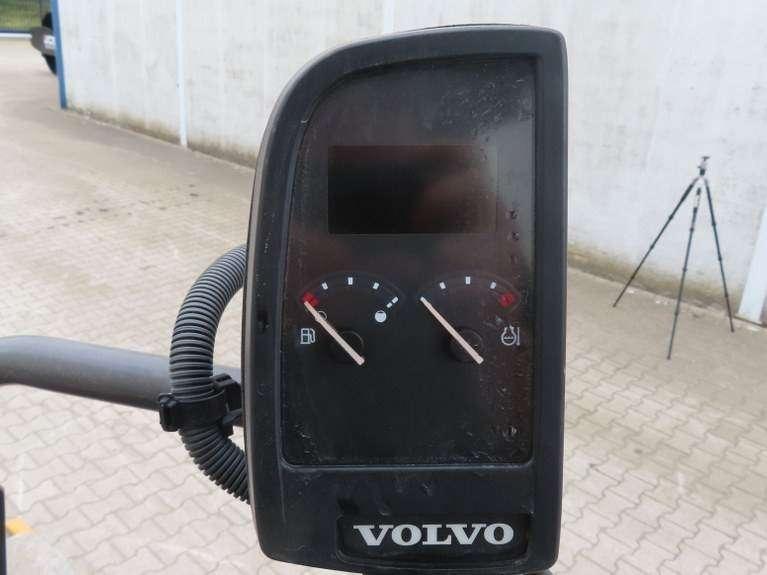 Volvo SD45B Photo 16