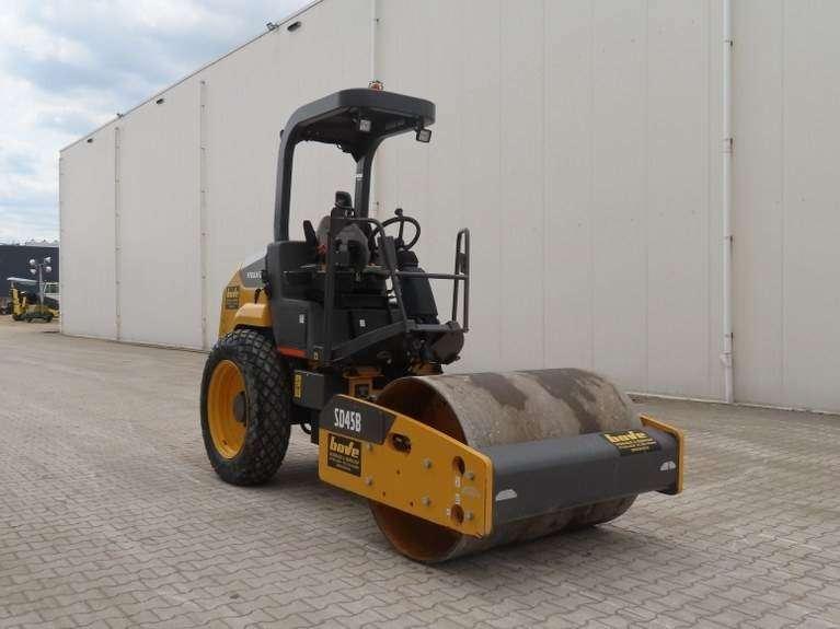 Volvo SD45B Photo 8