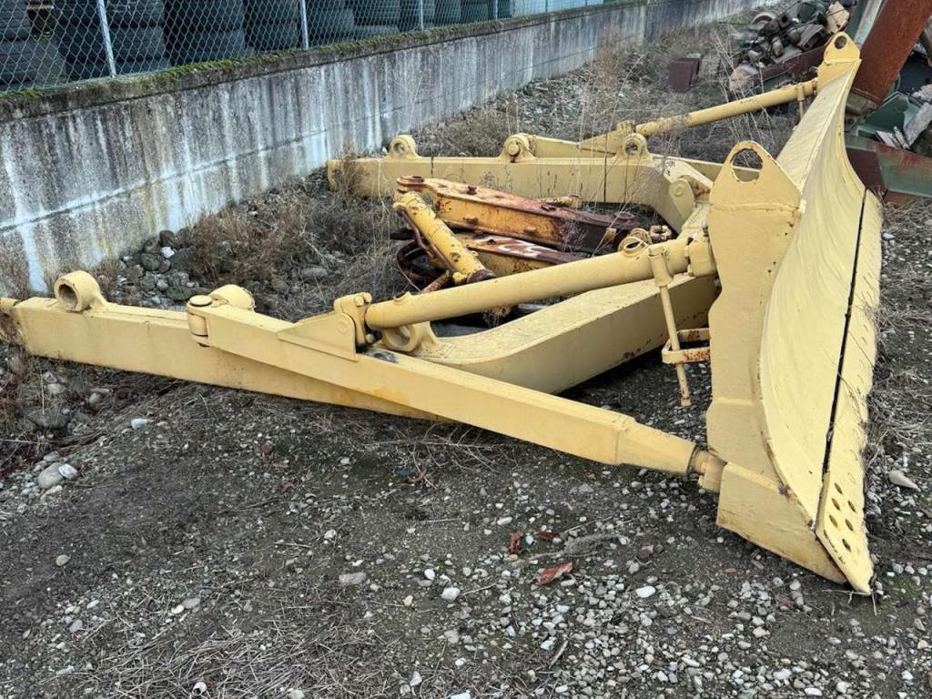 Caterpillar D5 Photo 1