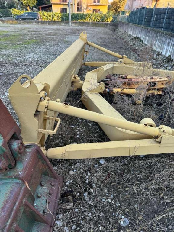 Caterpillar D5 Photo 3