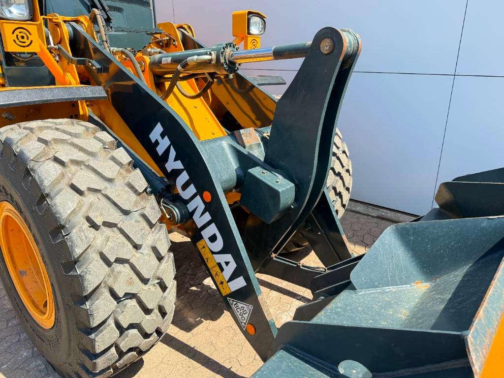 Hyundai HL940A - Weight System / Automatic Greasing Photo 22