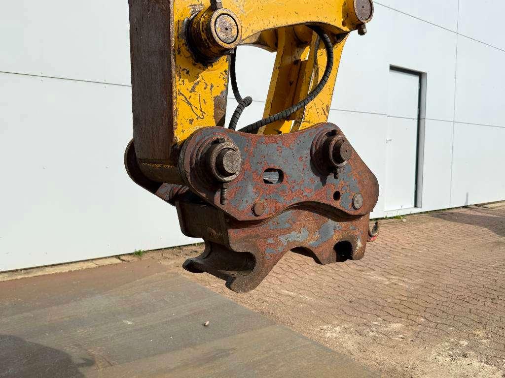 Komatsu PW160-8 - Triple Boom / Blade / Hammer Lines Photo 18