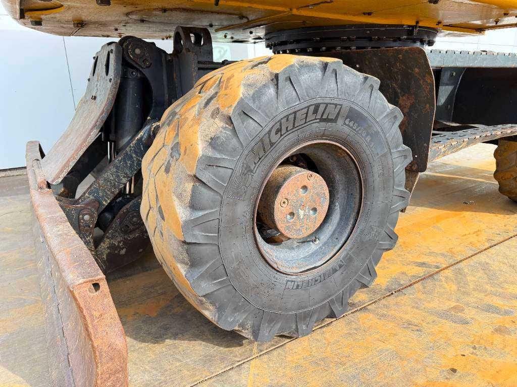 Komatsu PW160-8 - Triple Boom / Blade / Hammer Lines Photo 26