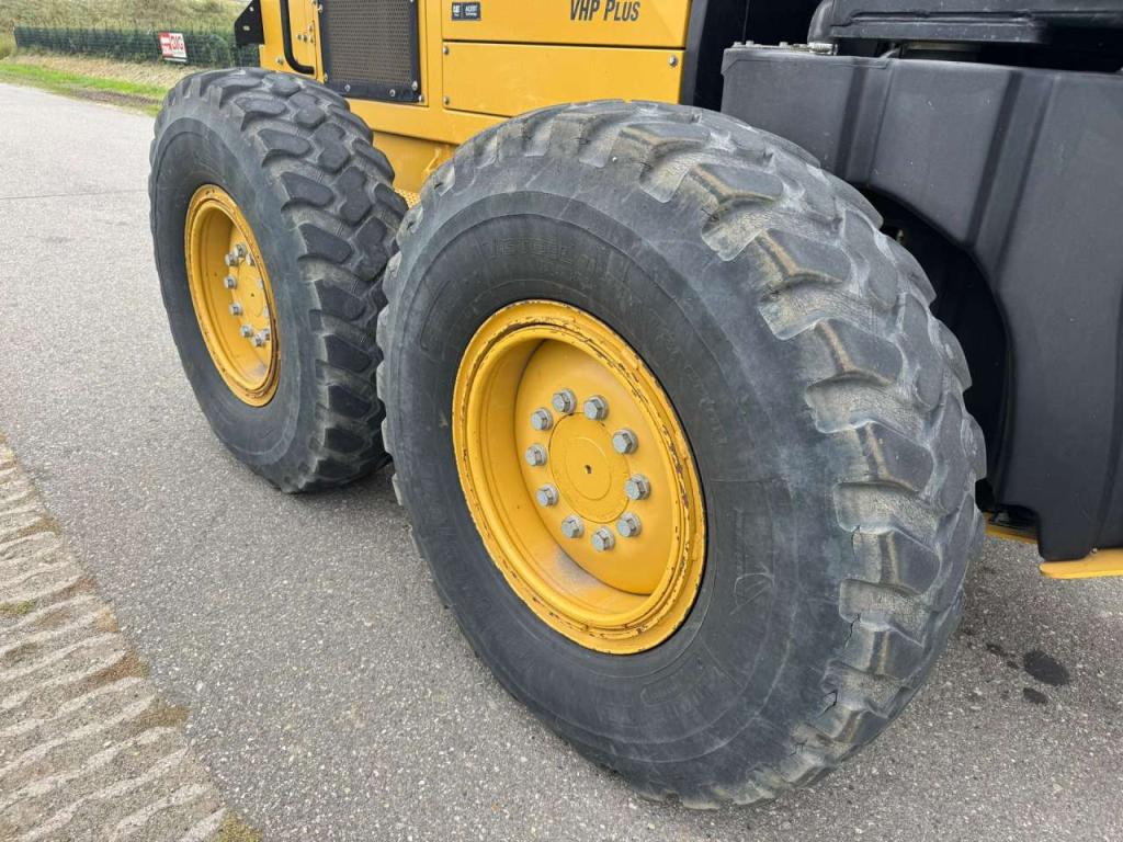 Caterpillar 140M Photo 28