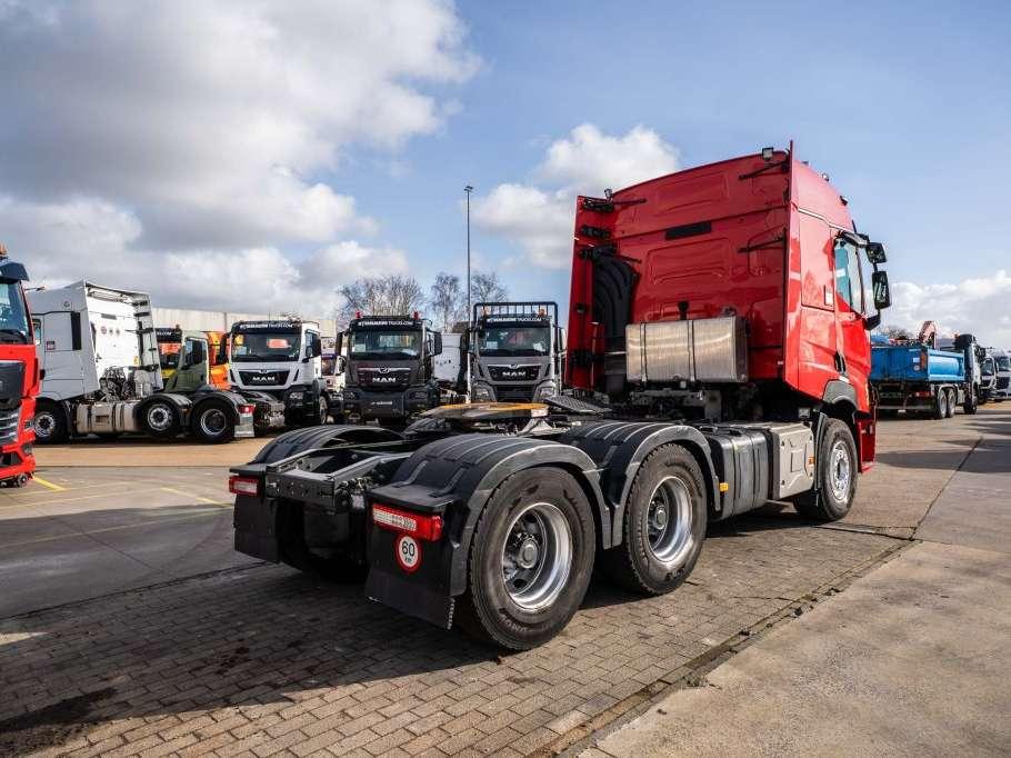 Renault C520-6x4 + HYDR. + INTARDER Photo 4