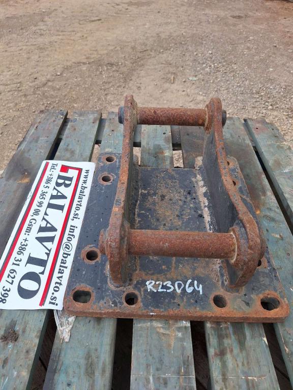 UNI40 for 5-7 ton excavators Attachment plate Photo 3