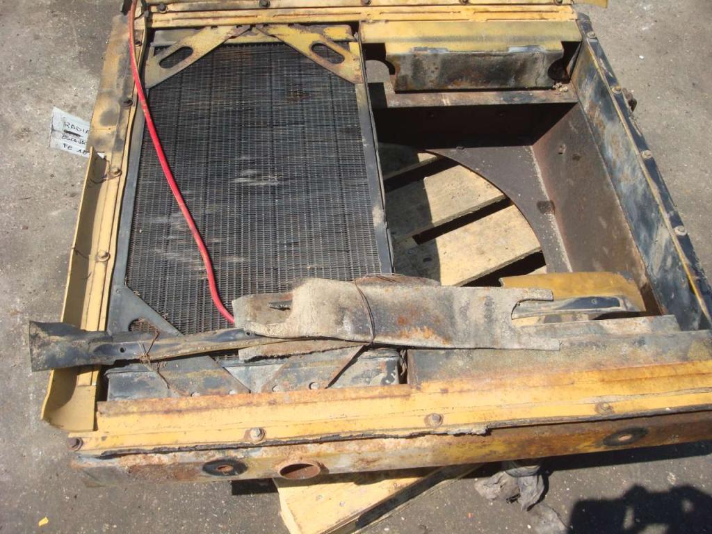 Radiateur eau pour Fiat Allis FE18 Photo 2