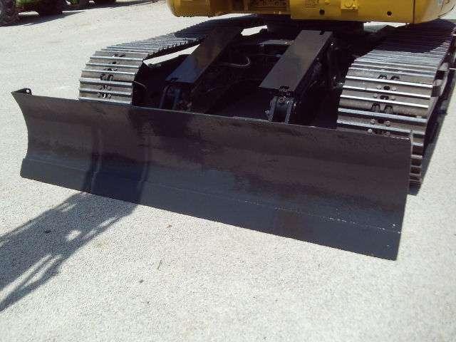 Komatsu PC138US-8 Photo 17