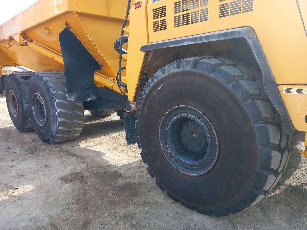 Komatsu HM400-3R (4 units available for sale in Abu Dhabi) Photo 13
