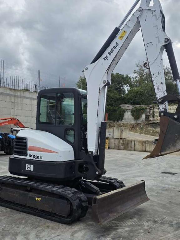 Bobcat E50 Photo 1