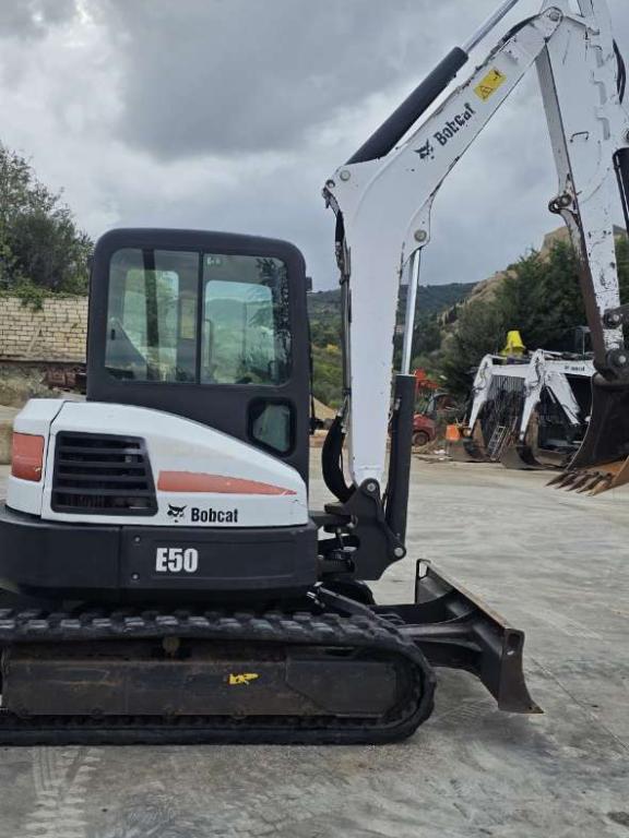 Bobcat E50 Photo 6