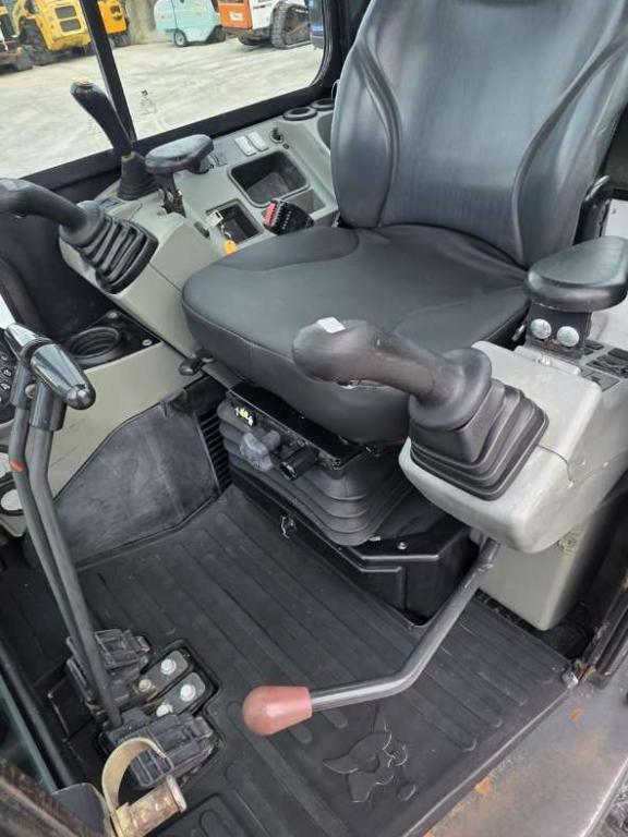 Bobcat E50 Photo 7