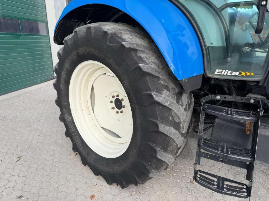 New Holland T6050 Photo 11