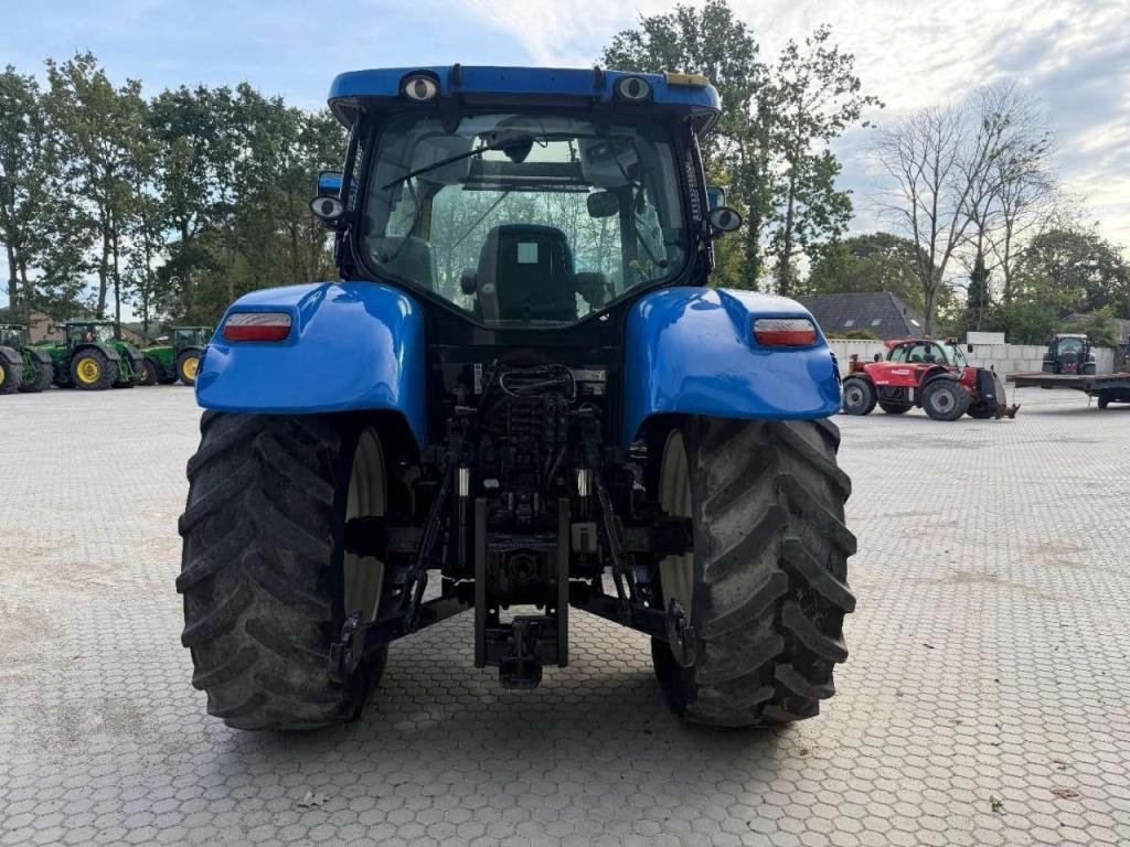 New Holland T6050 Photo 7