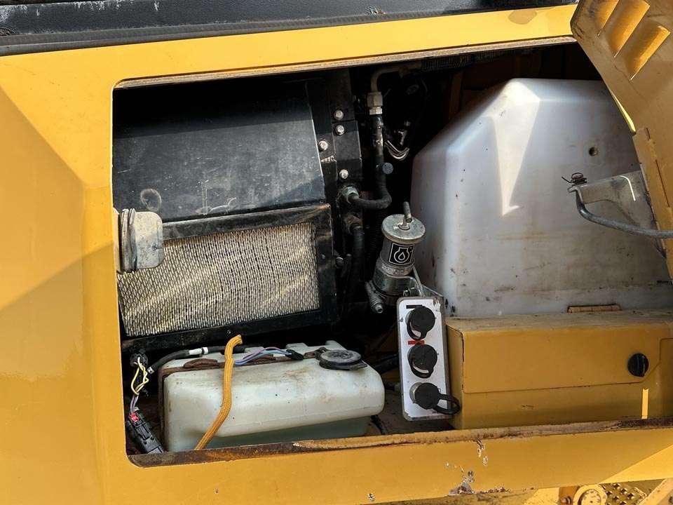 Caterpillar D6K2LGP Photo 10