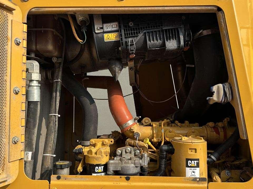 Caterpillar D6K2LGP Photo 11
