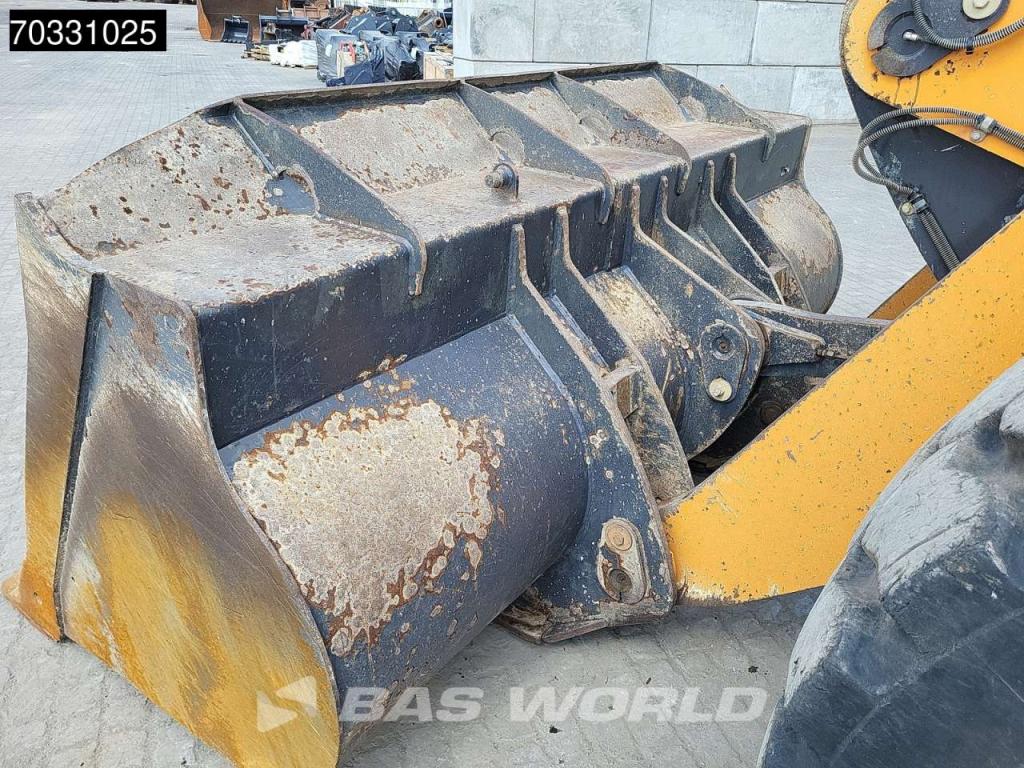 Case 821 G Photo 11