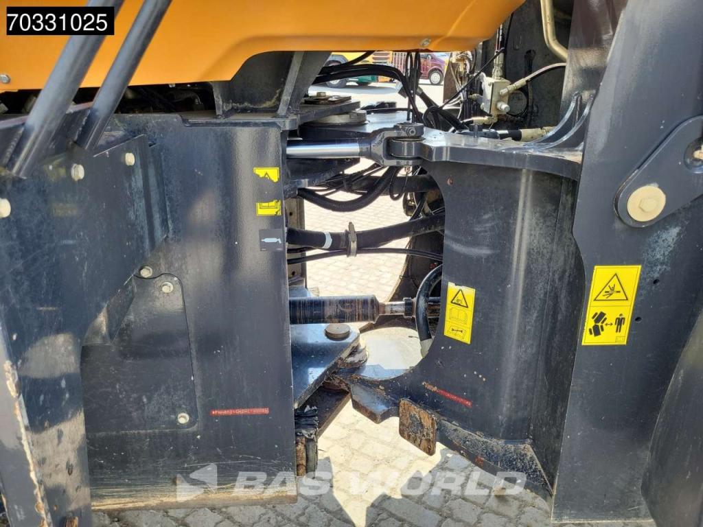 Case 821 G Photo 17