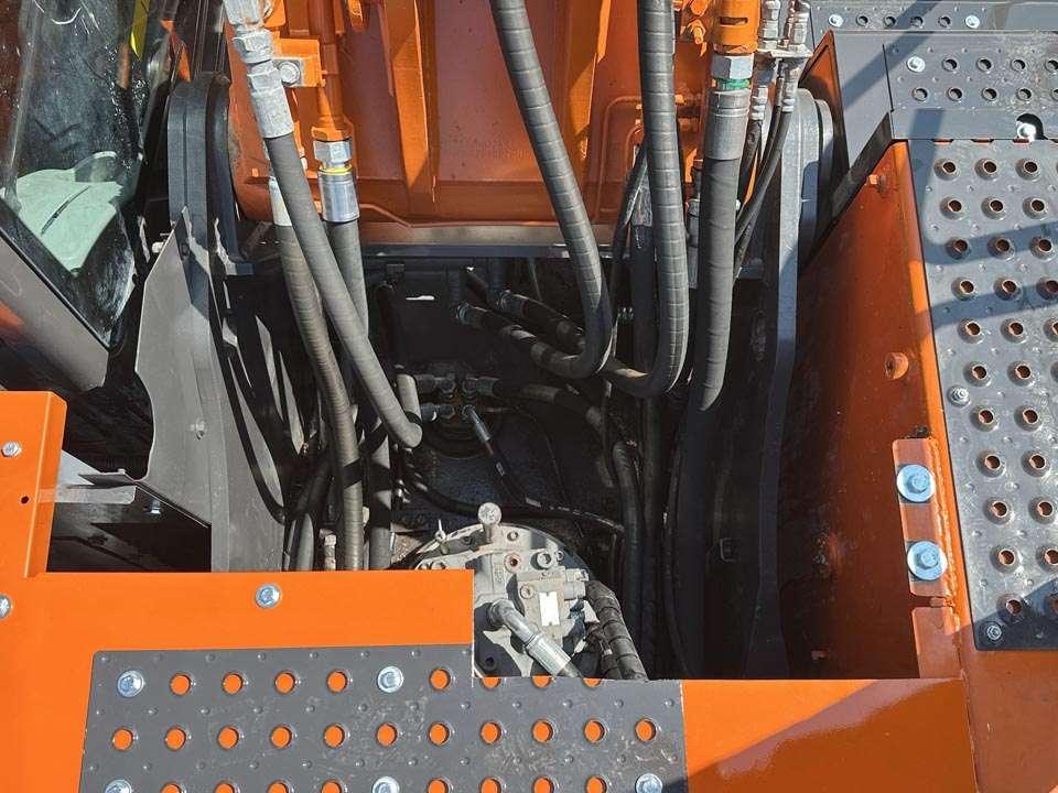 Hitachi ZX350LCNT-6 Photo 13