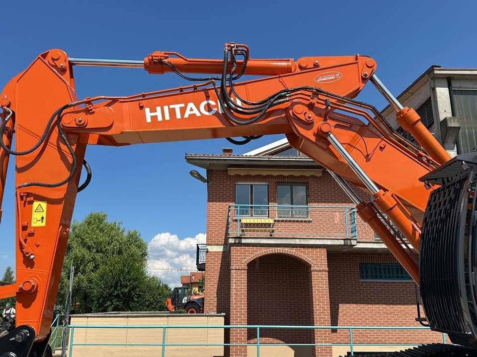 Hitachi ZX350LCNT-6 Photo 6