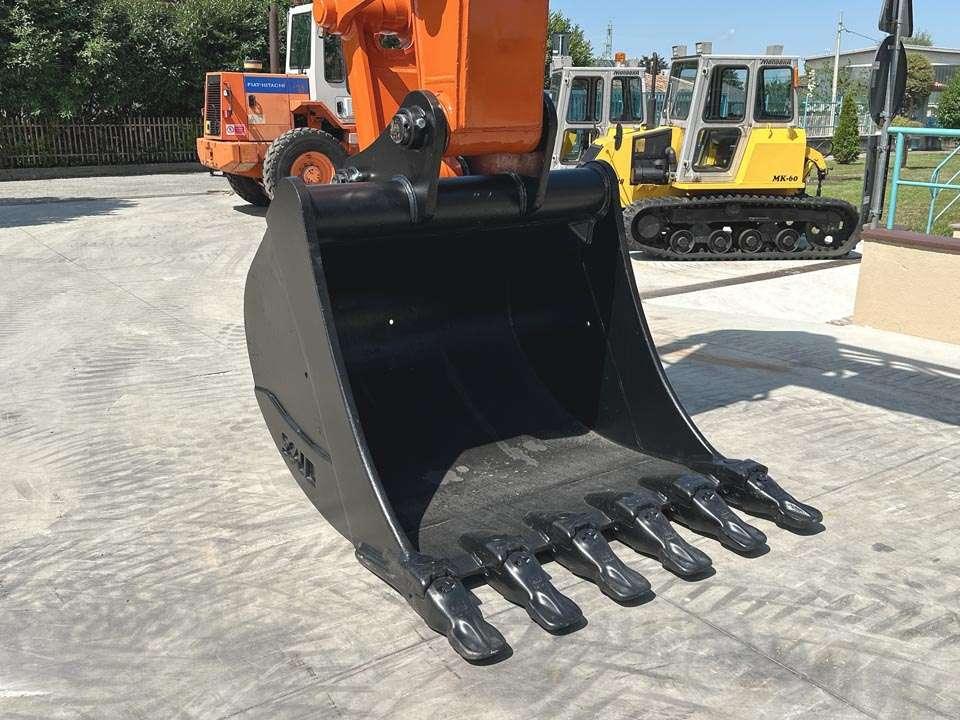 Hitachi ZX350LCNT-6 Photo 7