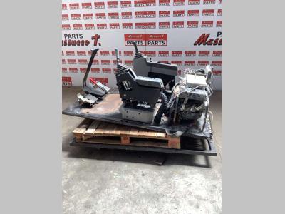 Base de cabine pour New Holland E 385 en vente par Massucco T. Srl Area Ricambi