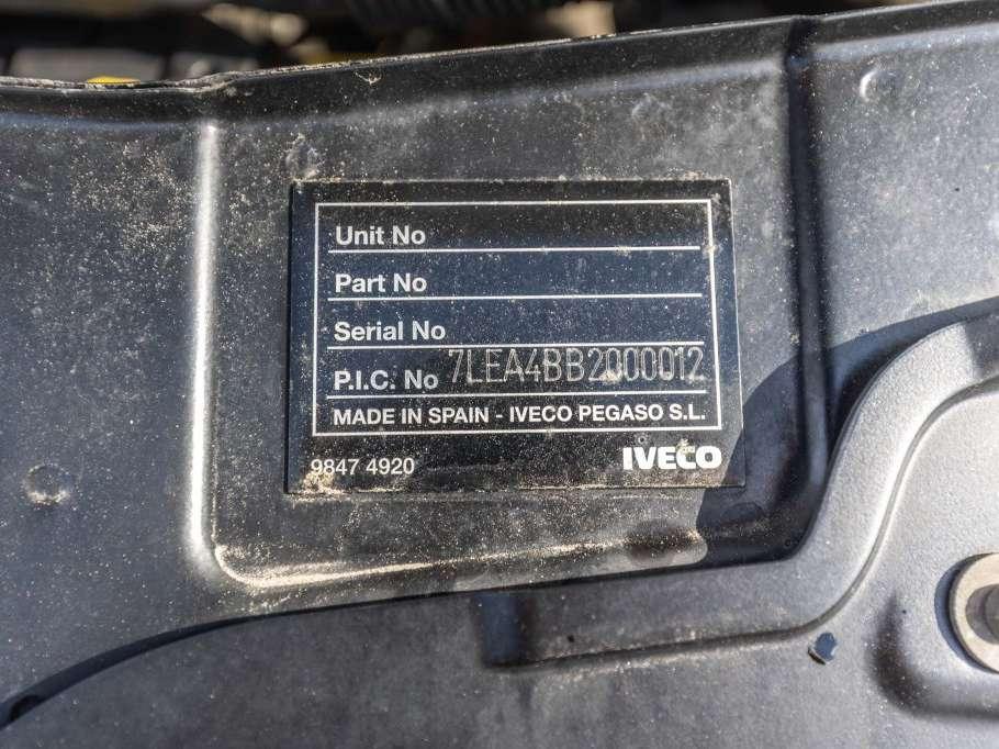 Iveco DAILY 35S17-3.0D Photo 26