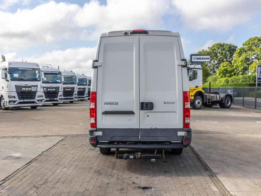 Iveco DAILY 35S17-3.0D Photo 4