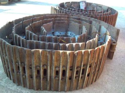 Chaînes pour Hitachi ZAXIS 470.3 - AL 50% - N. MAGLIE 53 - INTERASSE PERNO 215MM - LARGH. PATT. 600MM - en vente par OLM 90 Srl