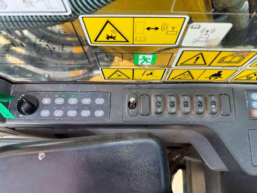 Caterpillar 323FL - Hammer Lines / Quick Coupler Photo 10