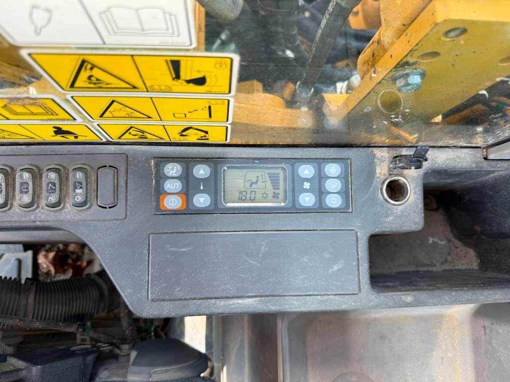 Caterpillar 323FL - Hammer Lines / Quick Coupler Photo 11