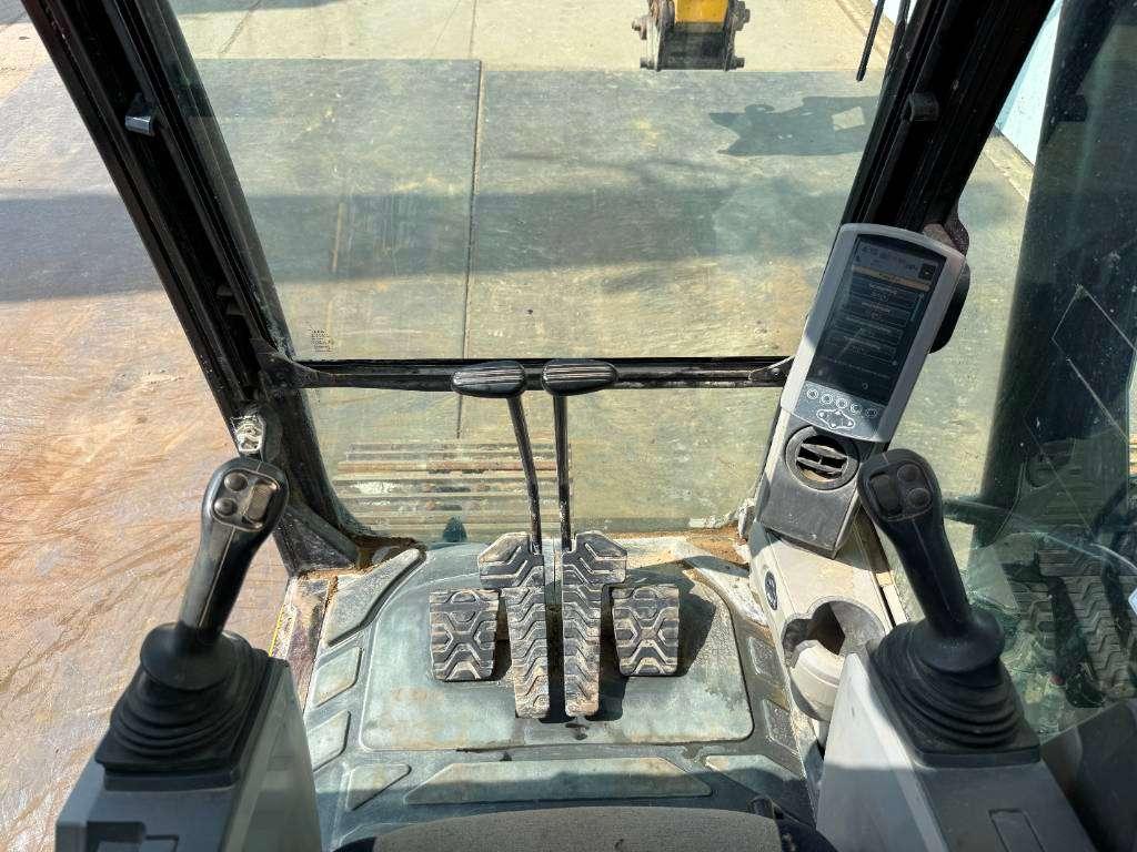Caterpillar 323FL - Hammer Lines / Quick Coupler Photo 9