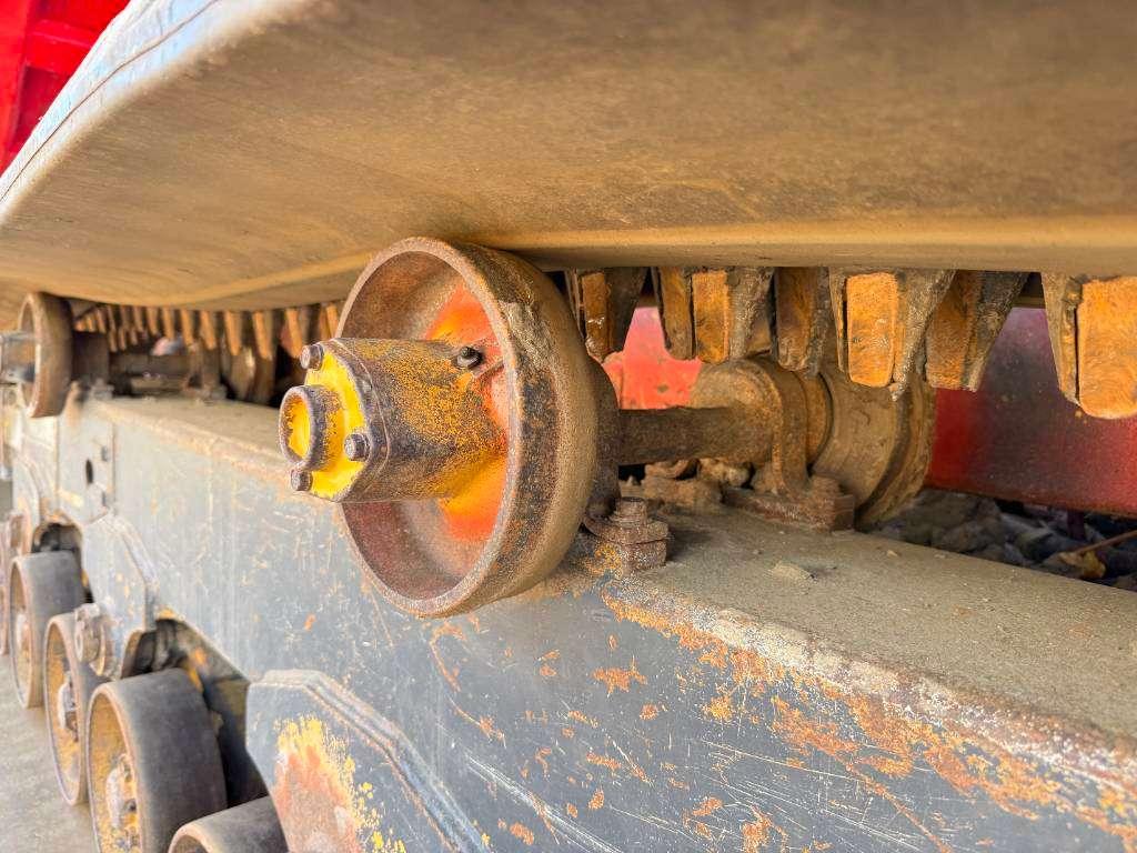 Mitsubishi LD700 - Dutch Machine / Pressurised Cabin Photo 21