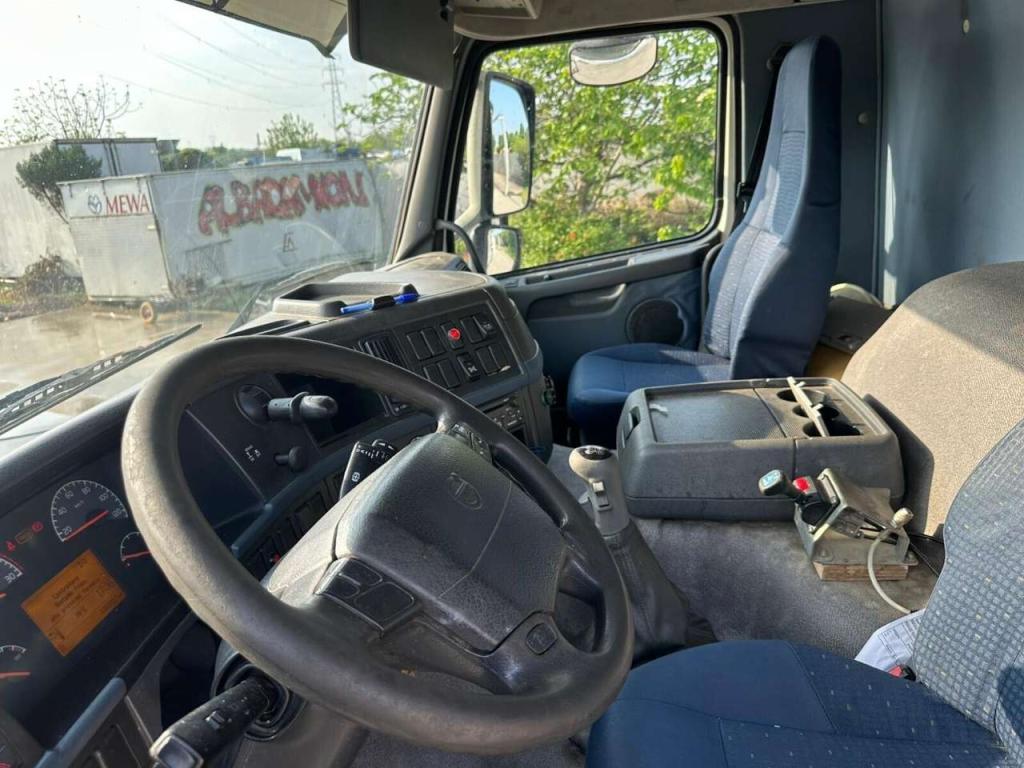 Volvo fm 12 440 Photo 16