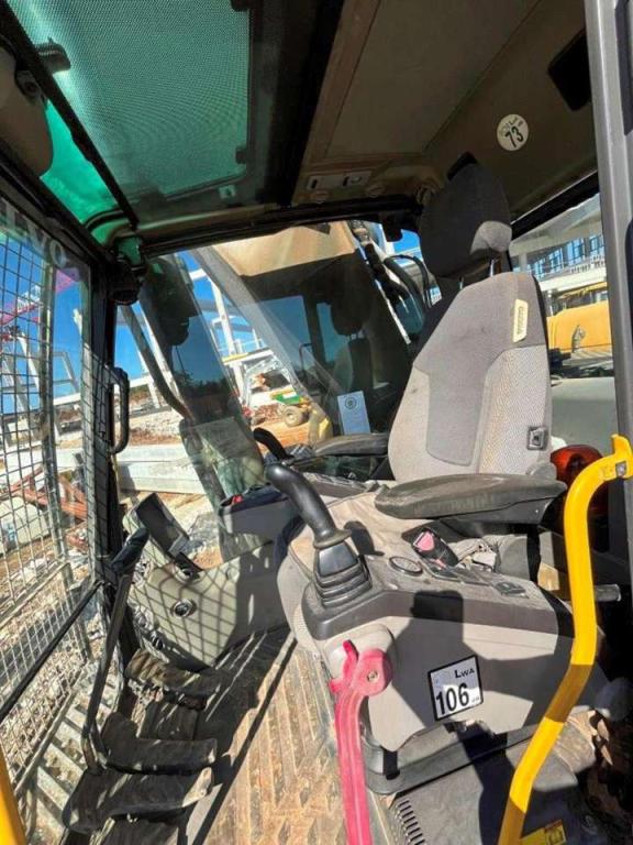 Volvo EC460C Photo 7