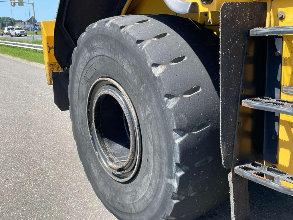 Caterpillar 972M Photo 14
