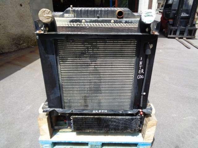 Radiateur pour Case 921 C Photo 1