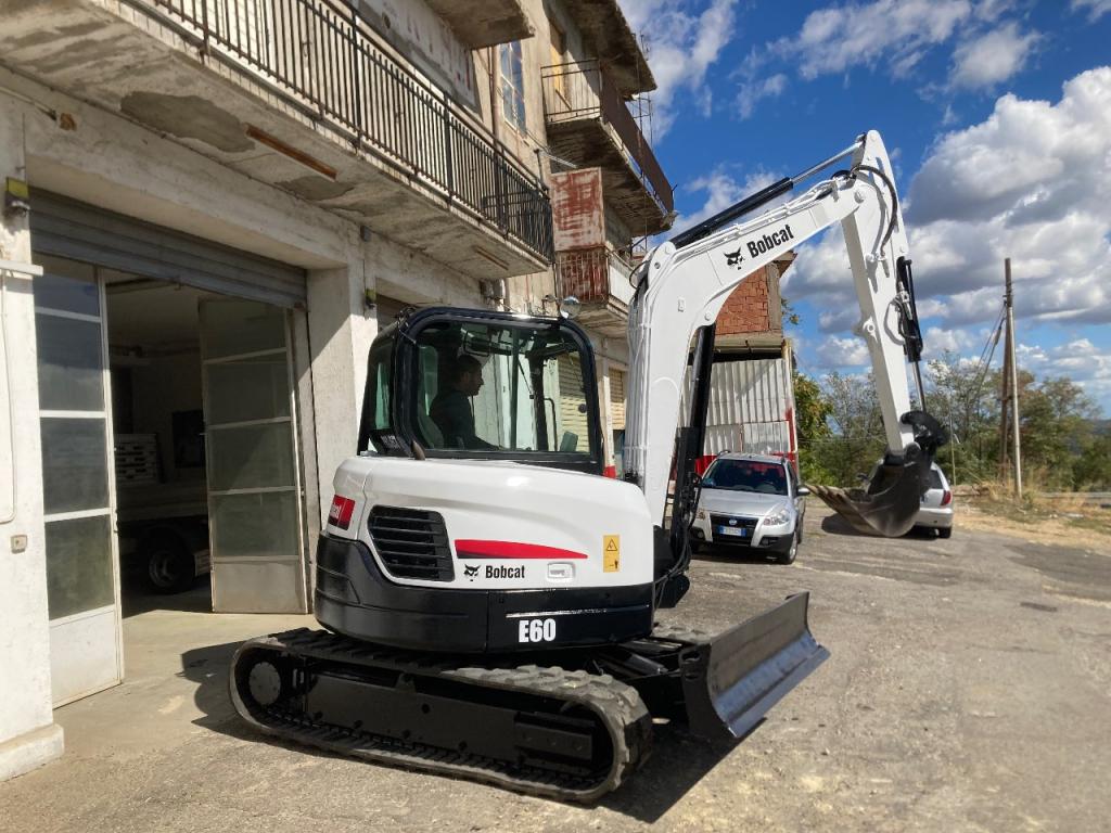 Bobcat E 60 Photo 7