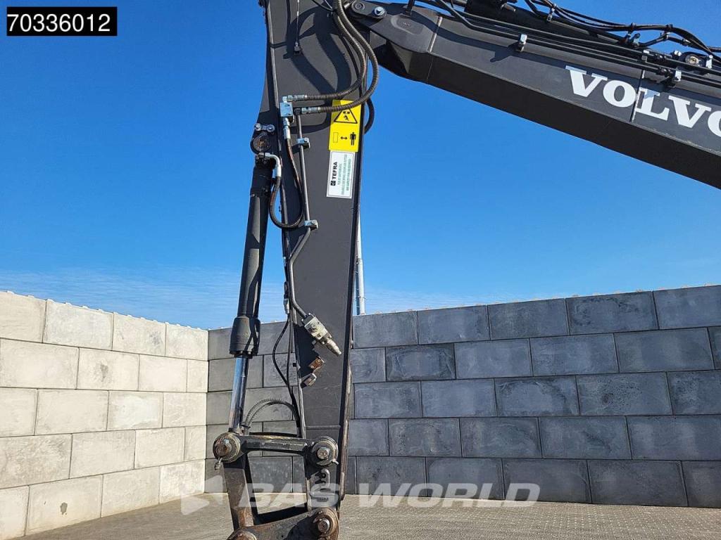Volvo EC140 E L Photo 10