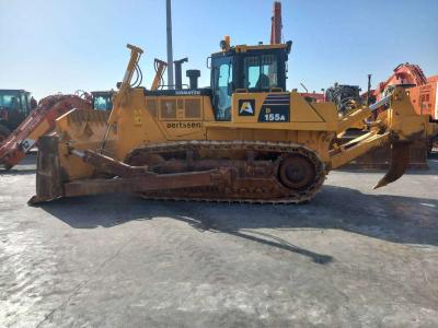 Komatsu D155A-6R (4 pcs available for sale in Abu Dhabi) en vente par Aertssen Trading