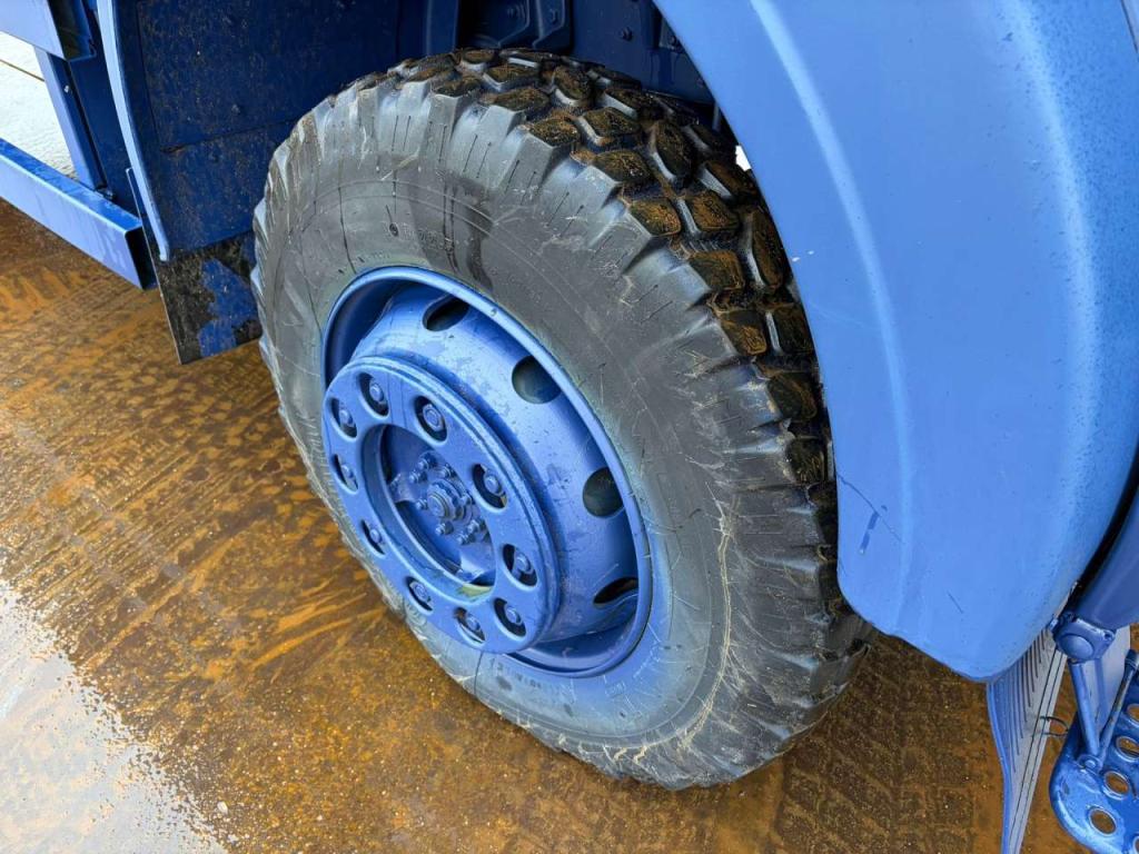 Mercedes-Benz 1017 4X4 ex army reconditioned - 40 units available Photo 14