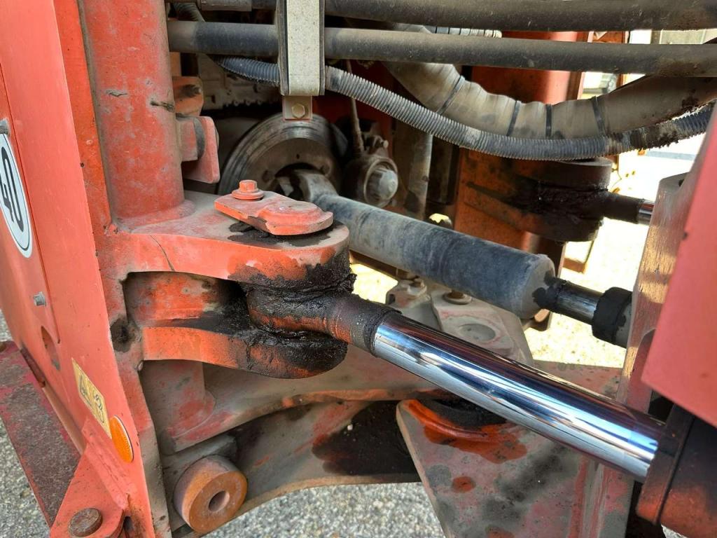 Hitachi ZW220 Photo 5