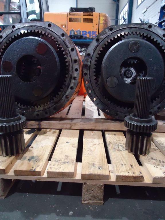Essieu avant pour Fiat Kobelco W270 Photo 17