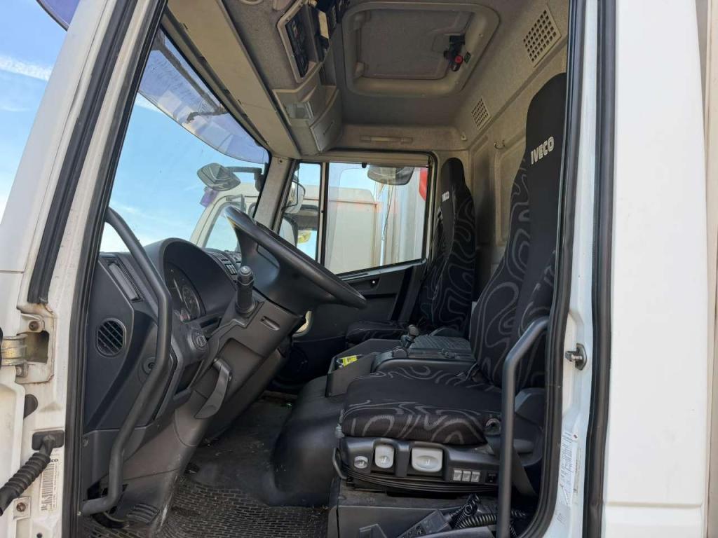 Iveco EUROCARGO CUBE 180E30 Photo 2