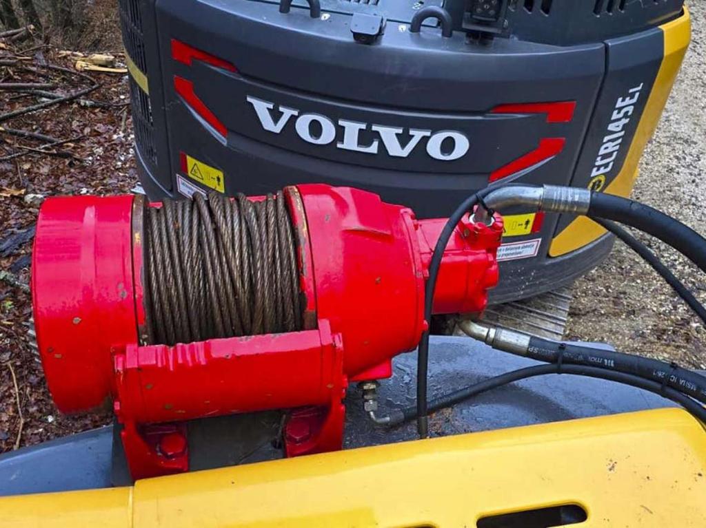 Volvo EC210B NLC Photo 4