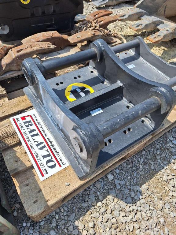S60 for 12-18 ton excavators Attache rapide Photo 10